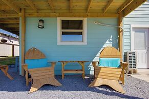 Sunny, Waterfront Rio Hondo Studio w/ Shared Perks