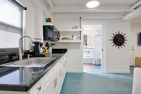 Sunny, Waterfront Rio Hondo Studio w/ Shared Perks