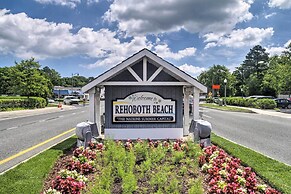 2 Mi to Ocean: Rehoboth Beach Condo w/ Pool Access
