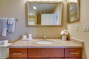 2 Mi to Ocean: Rehoboth Beach Condo w/ Pool Access