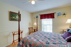 Bright Titusville Retreat w/ Lanai - WFH Friendly!