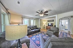 Pet-friendly Waterfront Hayesville Cottage!