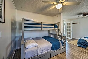 Fire Pit & Grill: Lakeview Mecosta Cottage!