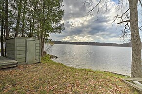 Fire Pit & Grill: Lakeview Mecosta Cottage!