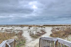 Family Condo: Resort Pool Access & Ocean View