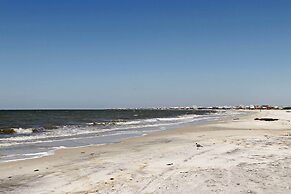 Family Condo: Resort Pool Access & Ocean View