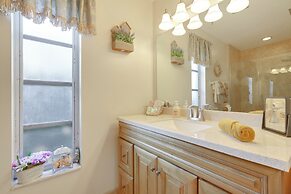 Marco Island Retreat w/ Pool ~ 1 Mi to Beach