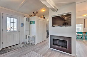Seaside SK Getaway: Steps to Matunuck Beach!