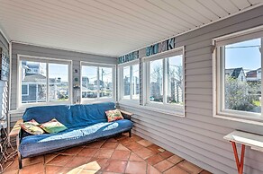 Seaside SK Getaway: Steps to Matunuck Beach!