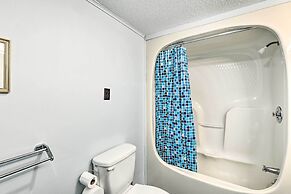 Creekside Roan Mountain Cabin: Walk to Trails