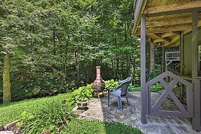 Creekside Roan Mountain Cabin: Walk to Trails