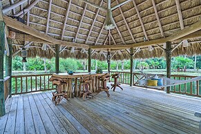 Merritt Island Oasis: 5 Mi to Satellite Beach!