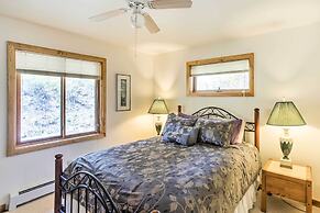 'marble Hideaway' Cabin w/ Mountain Views + Deck!