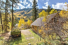'marble Hideaway' Cabin w/ Mountain Views + Deck!