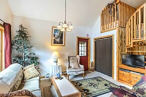 'marble Hideaway' Cabin w/ Mountain Views + Deck!