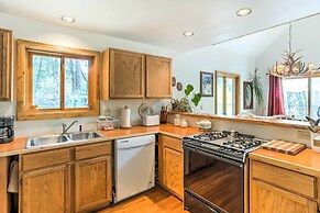 'marble Hideaway' Cabin w/ Mountain Views + Deck!