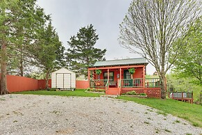 Cozy Pelsor Cabin w/ Mountain & Valley Views!