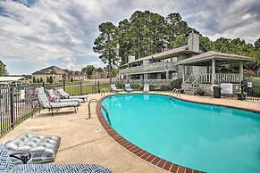 Balcony & Lake Access: Hot Springs Getaway!