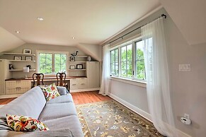 Barn-like Studio Suite w/ Flowering Garden!