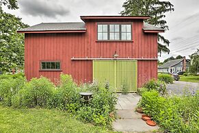 Barn-like Studio Suite w/ Flowering Garden!