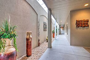 Condo With Lakefront Patio & Community Perks!