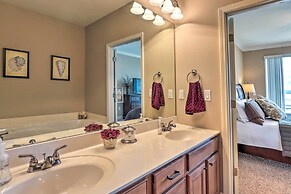 Condo With Lakefront Patio & Community Perks!