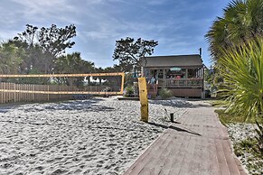 1 Mi to Shelter Cove: Hilton Head Resort Condo!