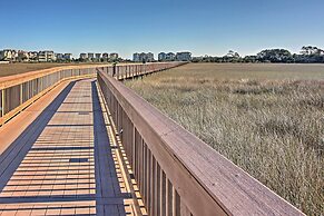 1 Mi to Shelter Cove: Hilton Head Resort Condo!