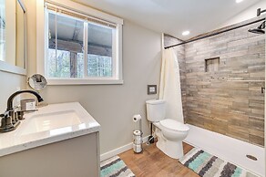 Cozy Waterfront Hale Cottage on Long Lake!