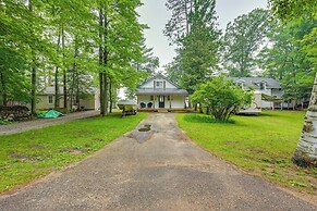 Cozy Waterfront Hale Cottage on Long Lake!