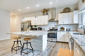 Stunning Clovis Home ~ 1 Mile to Old Town!