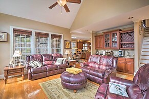 Luxury Estate: Private Hot Tub & Pickleball Court