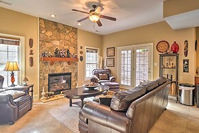 Luxury Estate: Private Hot Tub & Pickleball Court