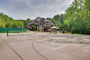 Luxury Estate: Private Hot Tub & Pickleball Court