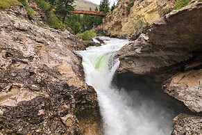 'grand Slam Ranch:' Hike & Fly Fish On-site!