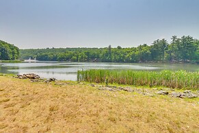 Poconos Retreat w/ Hot Tub & Deck, Lake Views