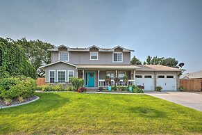 Idyllic Nampa Family Home With Hot Tub & Fire Pit!