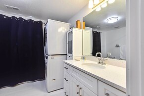 Sleek & Modern Morgan Abode: Great for Families!