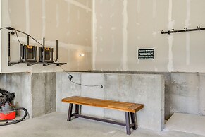 Sleek & Modern Morgan Abode: Great for Families!