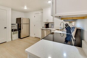 Sleek & Modern Morgan Abode: Great for Families!