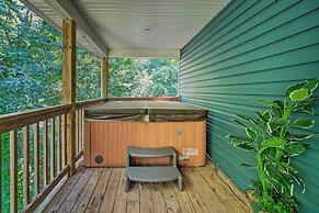 Peaceful Sevierville Home w/ Private Hot Tub!