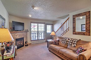 Red River Home w/ 2 Balconies - 1 Block to Main St