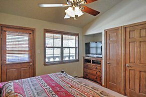 Red River Home w/ 2 Balconies - 1 Block to Main St