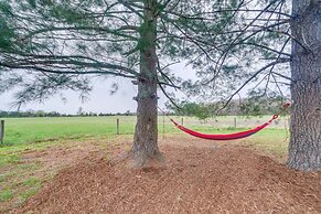 Bealeton Farmhouse Vacation Rental w/ Fire Pit