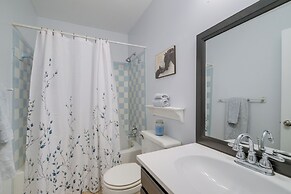 Bealeton Farmhouse Vacation Rental w/ Fire Pit