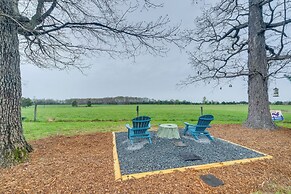 Bealeton Farmhouse Vacation Rental w/ Fire Pit