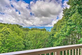 Sunny Burnsville Condo: Balcony w/ Mountain Views!