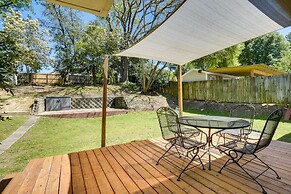 Fayetteville Vacation Rental - 1 Mi to Downtown!