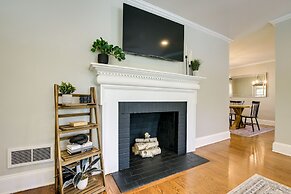 Fayetteville Vacation Rental - 1 Mi to Downtown!