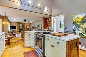 Mtn-view Breck Home w/ Hot Tub ~ 1 Mi to Ski Lift!